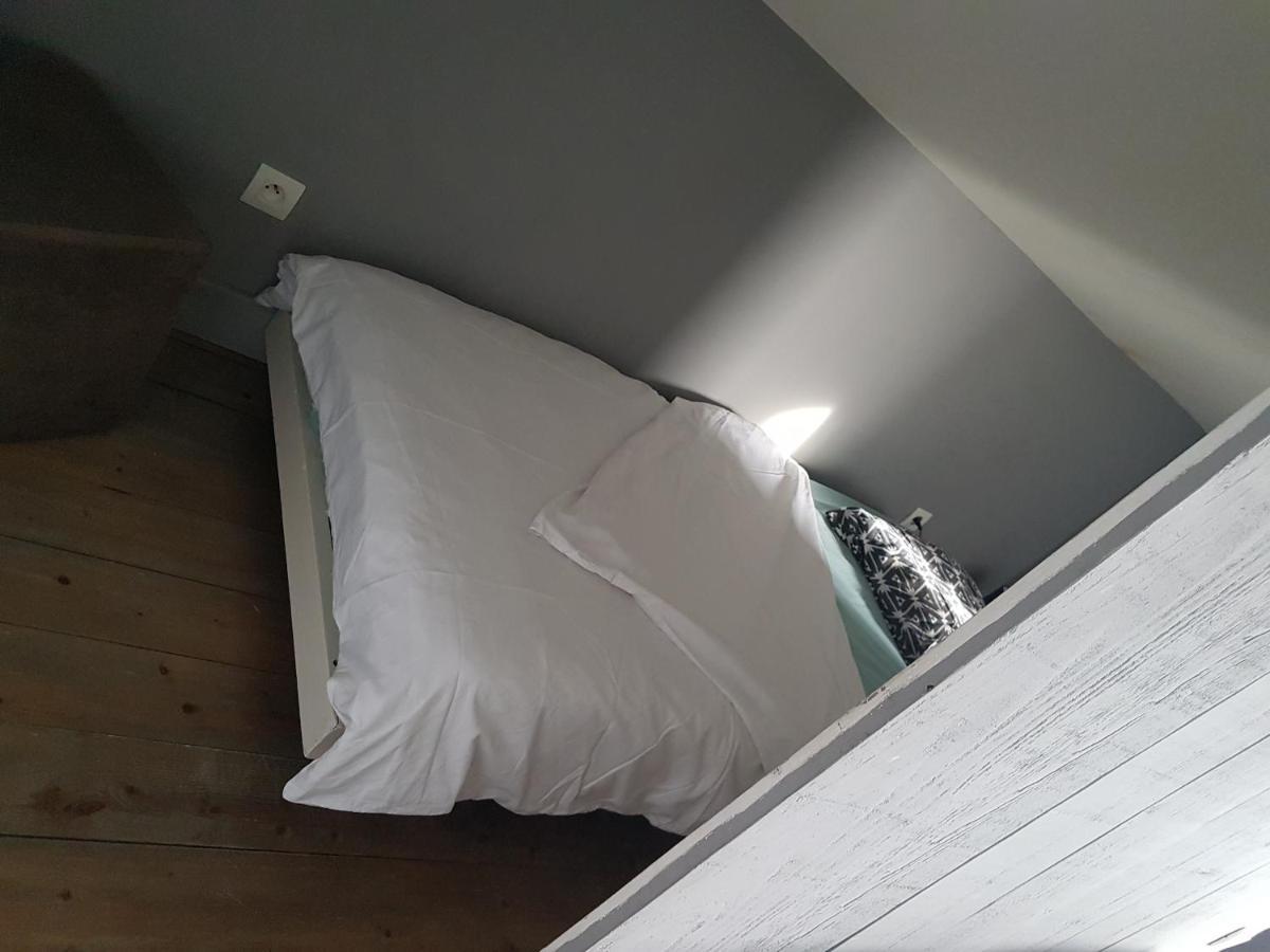 Gite Cocooning Avec Piscine Bouge-Chambalud Exteriér fotografie